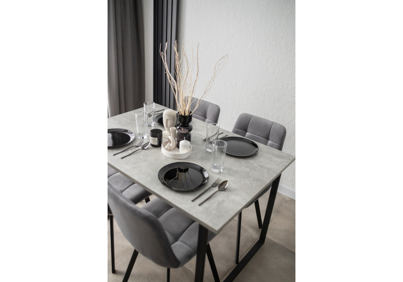 Стол деревянный, Лиман 117 х 77 бетон светлый / черный матовый