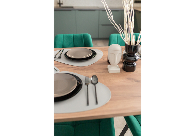 Стол деревянный, Лиман 140 х 80 дуб крафт табачный / черный матовый