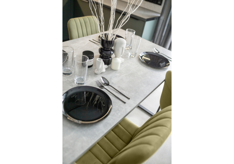 Стол деревянный, Лиман 140 х 80 бетон светлый / черный матовый